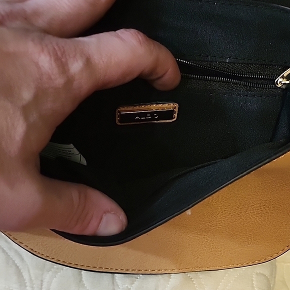 Stylish Aldo Crossbody Tan and Black Women's Bag - Picture 4 of 8